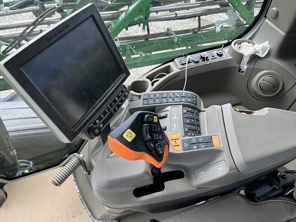 Main image John Deere 410R 11