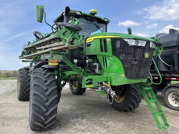 Main image John Deere 410R 1