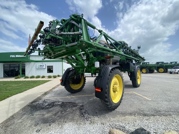 Image of John Deere 410R equipment image 4