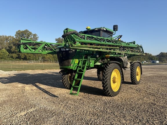 2022 John Deere 410R Equipment Image0