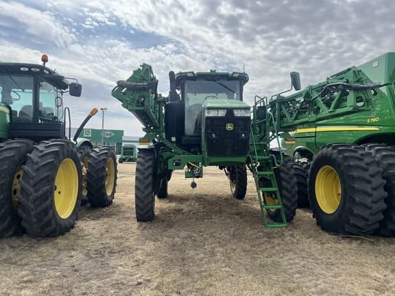 Image of John Deere 410R equipment image 2