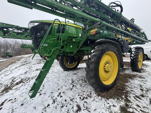 Image of John Deere 410R equipment image 1