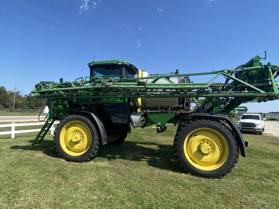 Image of John Deere 410R equipment image 4