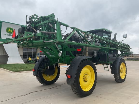 Image of John Deere 410R equipment image 4