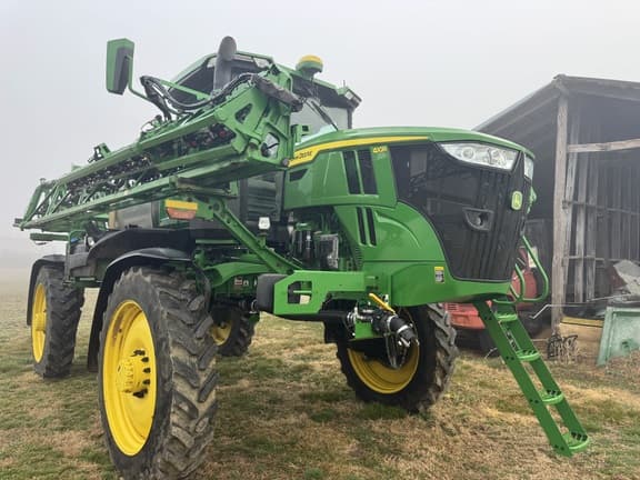 Image of John Deere 410R equipment image 2