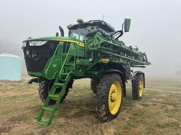 Image of John Deere 410R equipment image 1