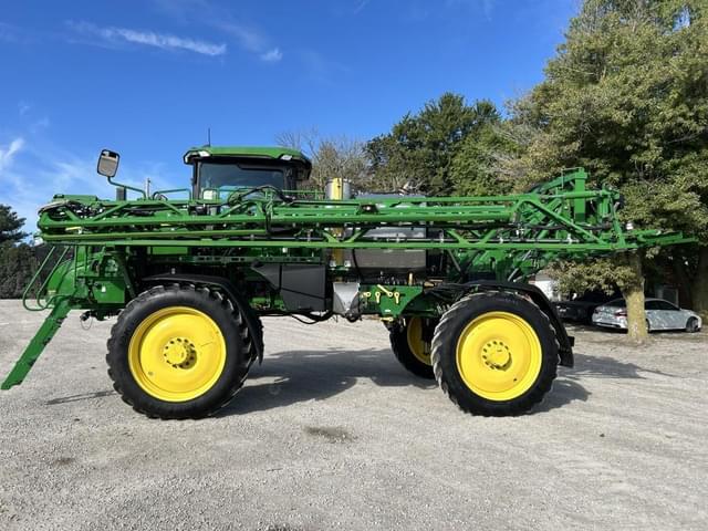 Image of John Deere 410R equipment image 2