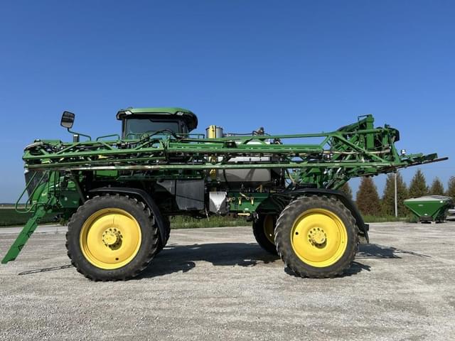 Image of John Deere 410R equipment image 2