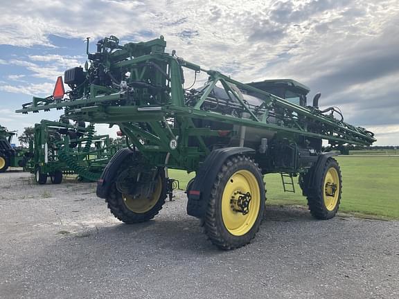 Image of John Deere 410R equipment image 3