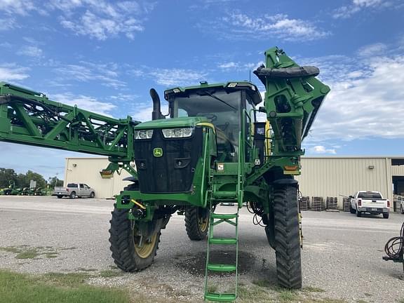 Image of John Deere 410R equipment image 1