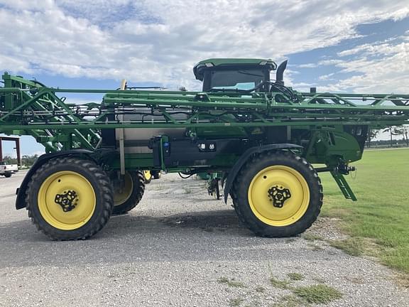 Image of John Deere 410R equipment image 2