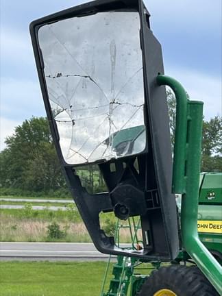 Image of John Deere 410R equipment image 4