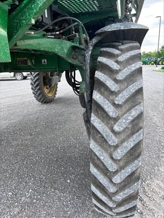 Image of John Deere 410R equipment image 4