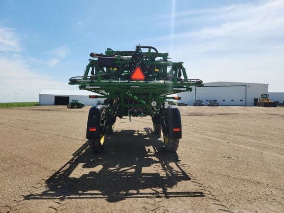 Image of John Deere 410R equipment image 3