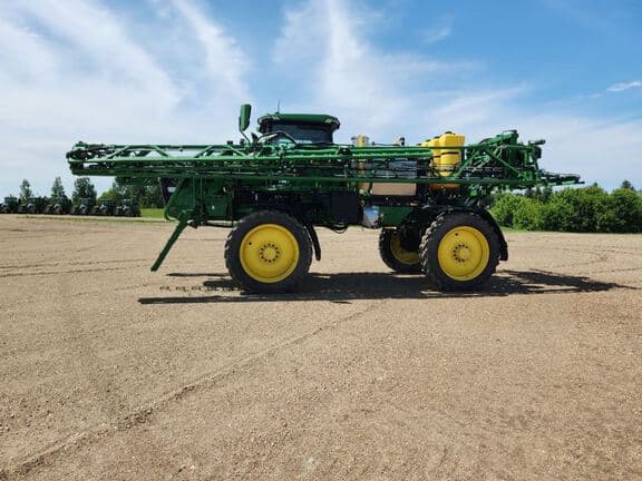 Image of John Deere 410R equipment image 1