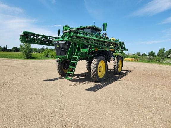 2022 John Deere 410R Equipment Image0