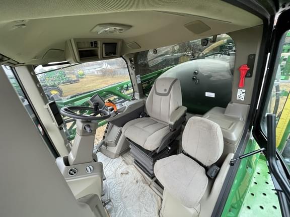 Image of John Deere 410R equipment image 4