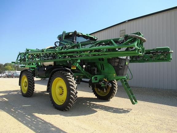 Image of John Deere 410R equipment image 4