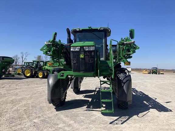 Image of John Deere 410R equipment image 1