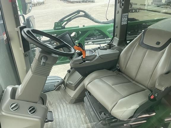 Image of John Deere 410R equipment image 2