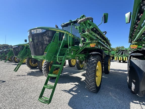 2022 John Deere 410R Equipment Image0