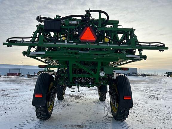 Image of John Deere 410R equipment image 3