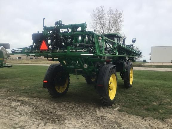 Image of John Deere 410R equipment image 3