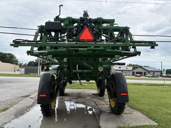 Image of John Deere 410R equipment image 3