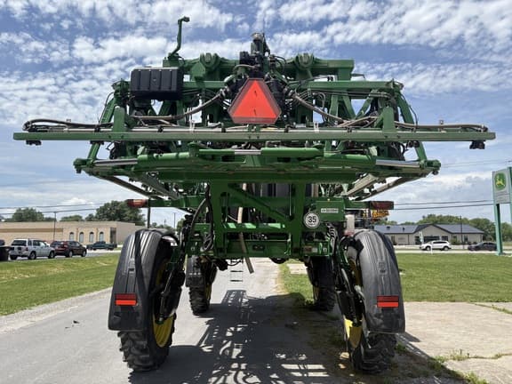 Image of John Deere 410R equipment image 3