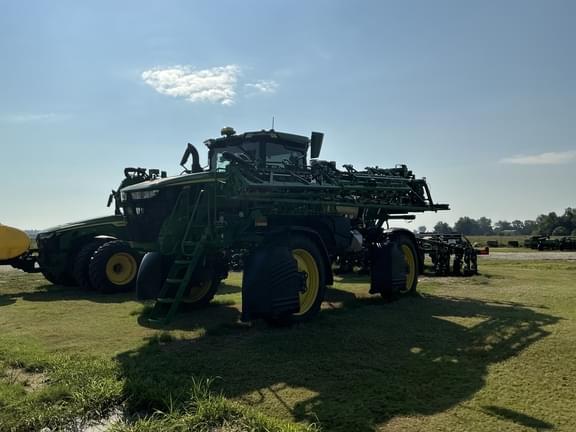 Image of John Deere 410R equipment image 2