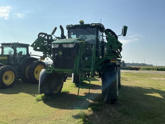 Image of John Deere 410R equipment image 1