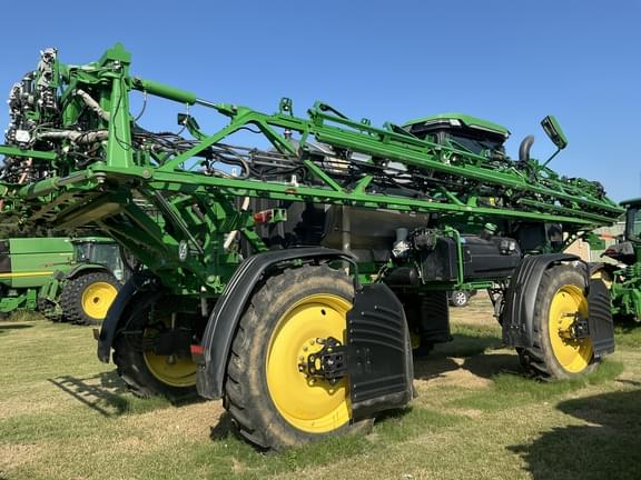 Image of John Deere 410R equipment image 4