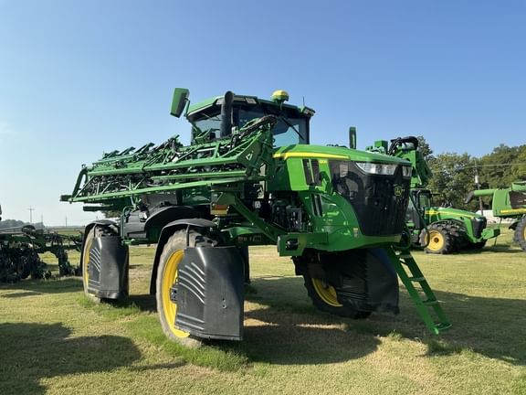 2022 John Deere 410R Equipment Image0