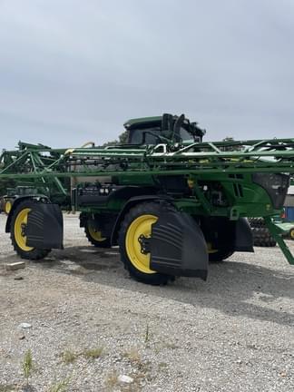 Image of John Deere 410R equipment image 4