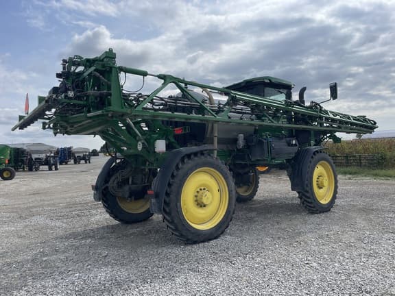 Image of John Deere 410R equipment image 3