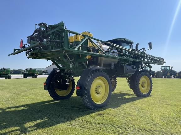 Image of John Deere 410R equipment image 4