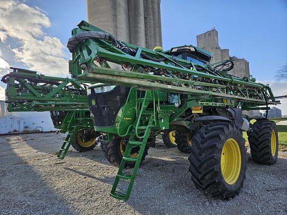 Image of John Deere 410R equipment image 4