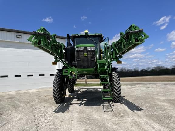 Image of John Deere 410R equipment image 4