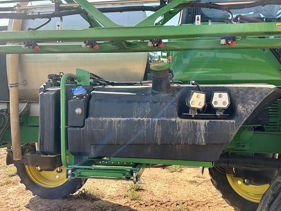 Image of John Deere 410R equipment image 1