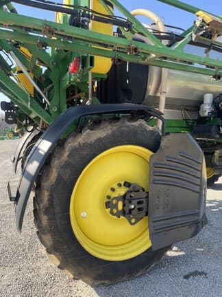 Image of John Deere 410R equipment image 3