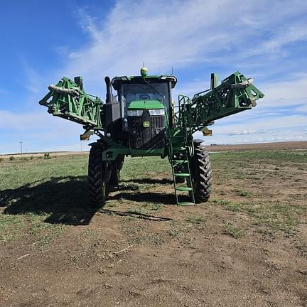 Image of John Deere 410R equipment image 1