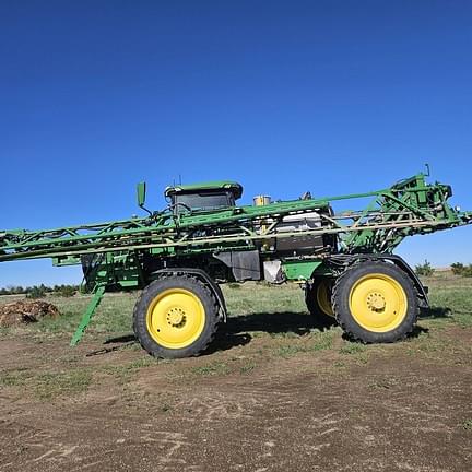 Image of John Deere 410R equipment image 3