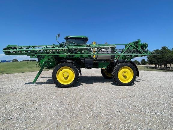 2022 John Deere 410R Equipment Image0