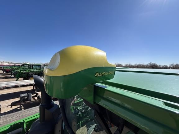 Image of John Deere 410R equipment image 4