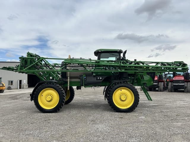 Image of John Deere 410R equipment image 3