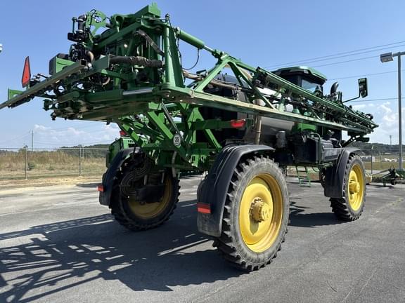 Image of John Deere 410R equipment image 3
