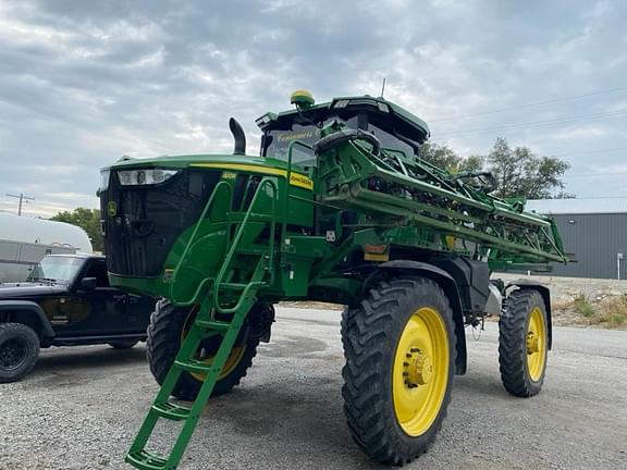 Image of John Deere 410R equipment image 1