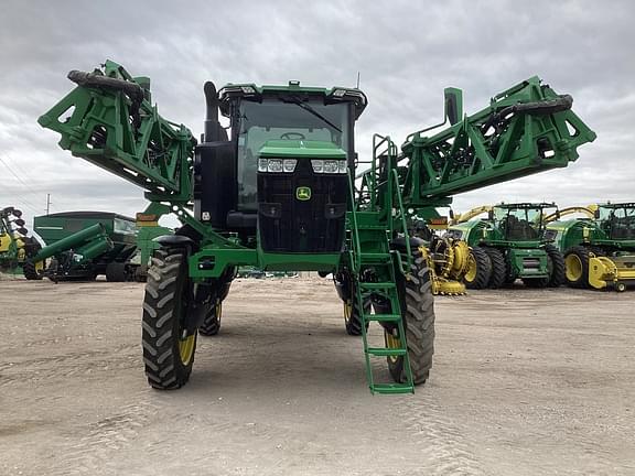 Image of John Deere 410R equipment image 1