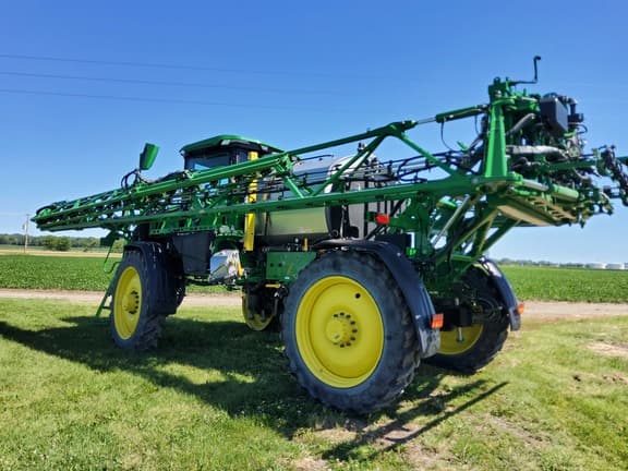 Image of John Deere 410R Primary image