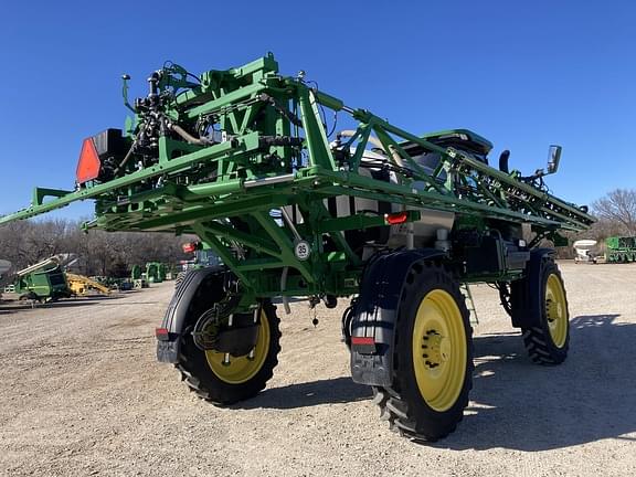 Main image John Deere 410R 3